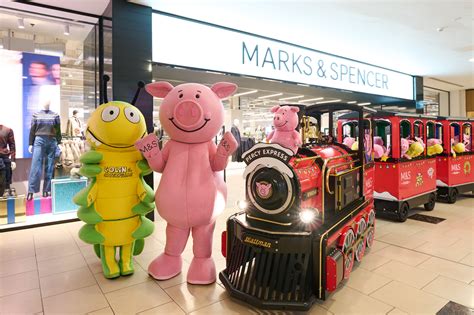 m&s lakeside